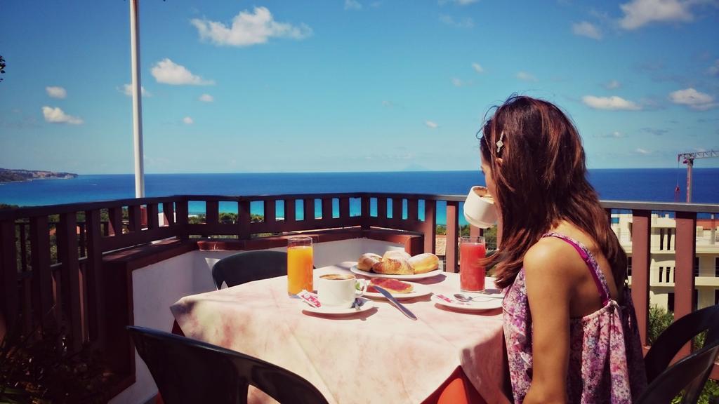 San Carlo - Terrazzo Sul Mare Con Ristorante E Pizzeria Bed & Breakfast Zambrone Bagian luar foto