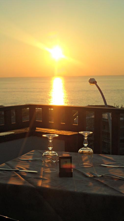 San Carlo - Terrazzo Sul Mare Con Ristorante E Pizzeria Bed & Breakfast Zambrone Bagian luar foto